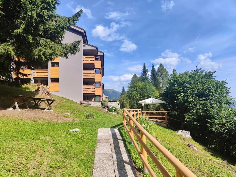Appartamento Sulle Piste โฟลการีดา ภายนอก รูปภาพ